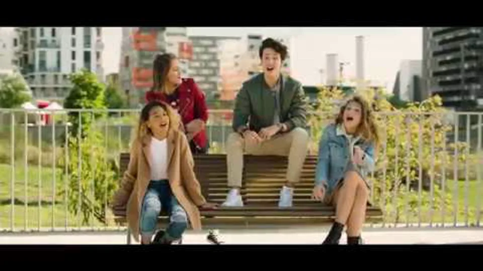 Miniature officielle du clip SARDOU et nous — En chantant